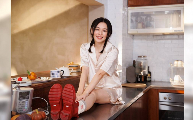 徐若瑄收禮物竟落淚　感動「一打開我就爆炸了」