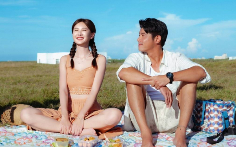 王柏傑澎湖浪漫放閃安心亞　周渝民賣貨引居民圍觀