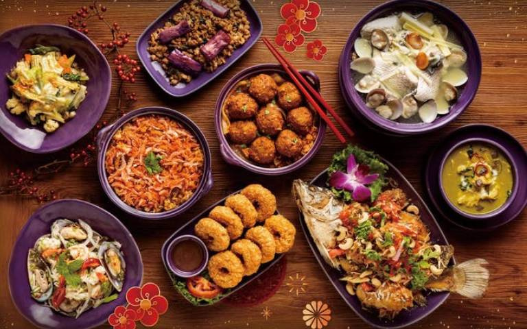 除夕當日現煮!米其林推薦「泰式餐廳」推年菜,椰絲香柚魚、打拋豬、綠咖哩實在「泰」道地!