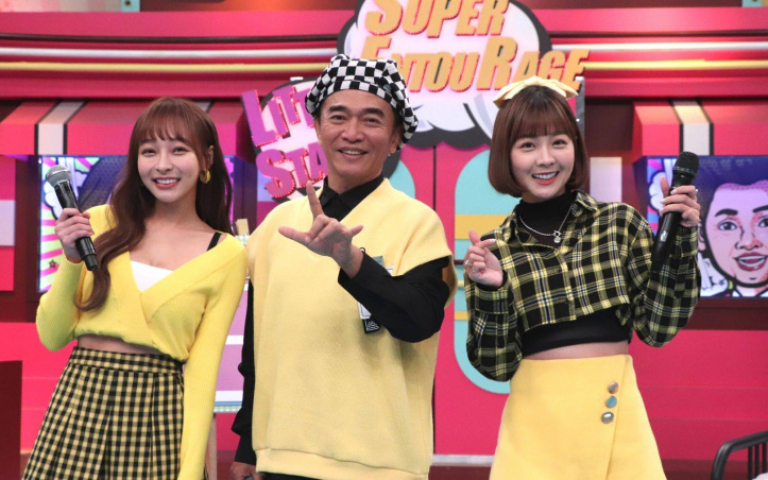 林襄示範超美睡姿　吳宗憲看完樂喊5字