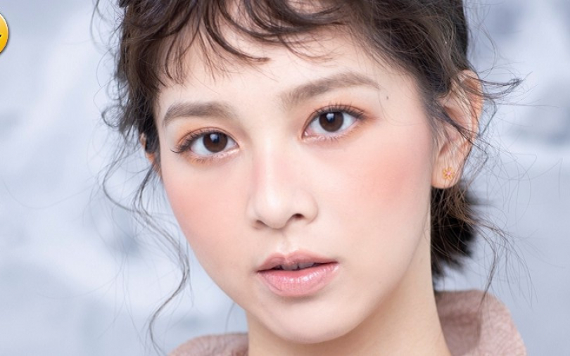 楓葉棕色腮紅　讓臉看起來更小更立體　臉立馬瘦2cm