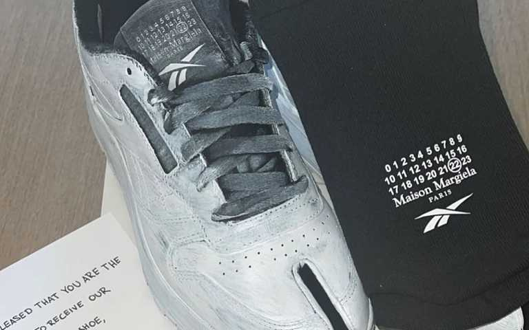 好萊塢名人曬新鞋!Reebok聯名精品時裝Maison Margiela,經典鞋款上多了分趾設計,大玩創意時尚!