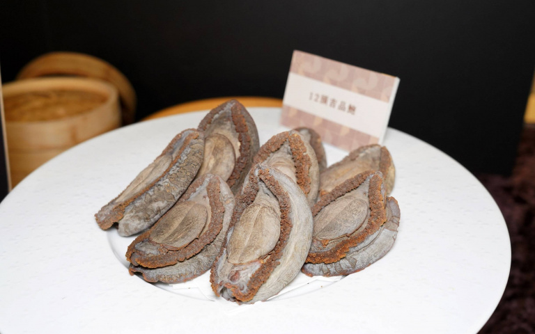 台灣人捨得吃！　香港名廚來台辦餐會　總價175萬鮑魚2天就訂光