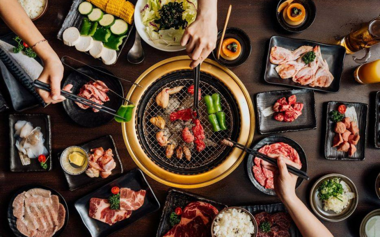年末好康再+1!街口支付攜手屋馬、欣葉、錢櫃回饋無上限,指定酒吧再送 SHOT!