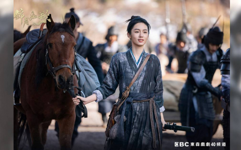 甩甜妹標籤化身女將軍！周也《錦月如歌》帥扮男裝