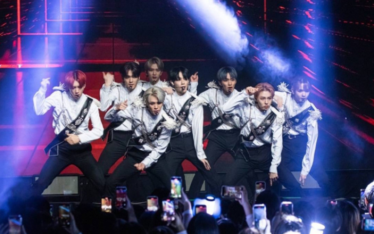 EPEX狂嗑200顆小籠包　遺憾天公不作美喊話「要常常來才行」