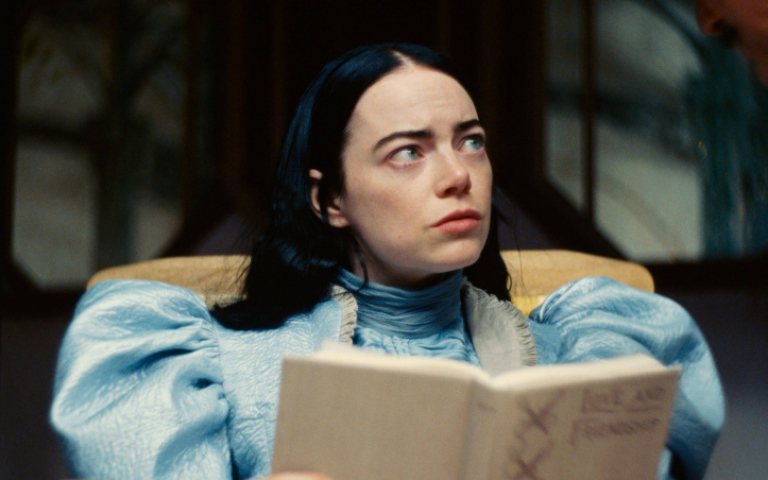 欲罷不能整天想愛愛　艾瑪史東《可憐的東西》雙料入圍奧斯卡