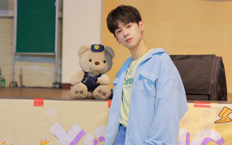 洪暐哲擔任校園之星活動大使，鼓勵學子勇於挑戰，哪裡都能發光！