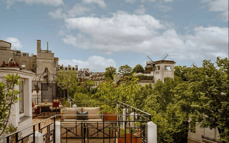 當《大亨小傳》成真！巴黎別墅化身Art Deco殿堂，馬賽克拼貼、彩繪玻璃超夢幻！