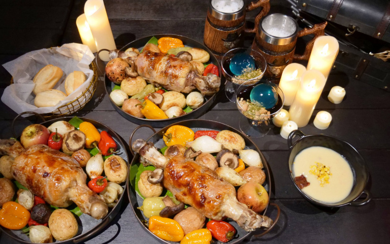 走進動漫異世界　快閃沉浸式餐會　大啖二次元美食「漫畫肉」