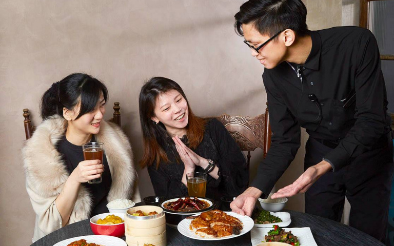 餐廳母親節優惠！大吃龍蝦、佛跳牆，飲料暢飲，還有遊戲拿永生花小禮物