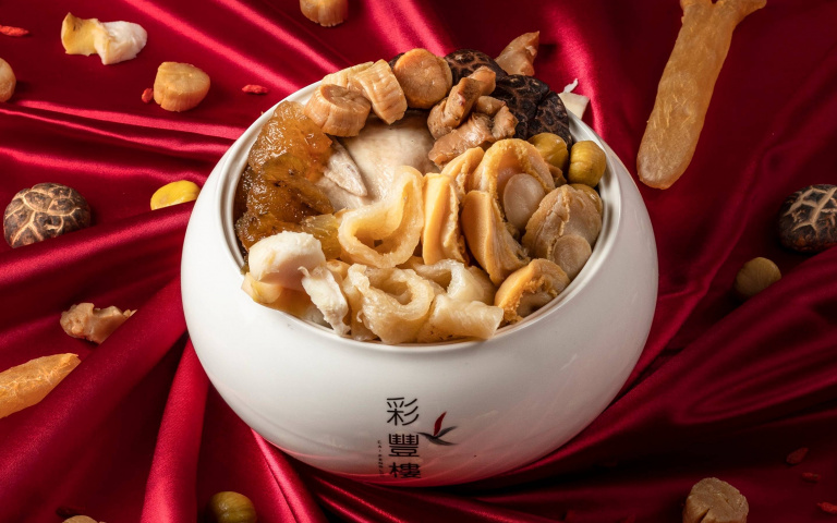 「熱年菜」外帶!「台南知名飯店」圍爐宴大爆滿,外帶年菜開賣享「早鳥優惠」!