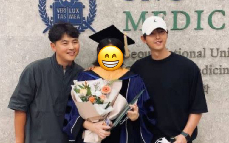 宋仲基三兄妹合照曝光 親妹竟是首爾大學醫學院高材生