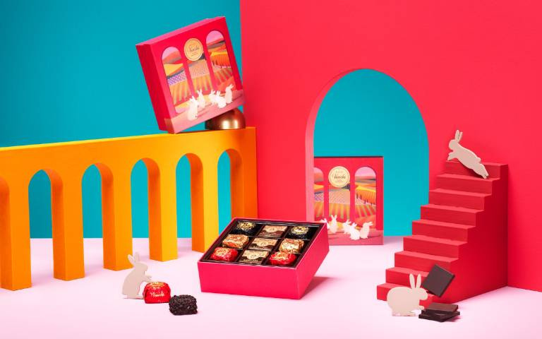 Venchi兔年新春限定禮盒，盡收義大利鄉村美景，可愛白兔超搶鏡！