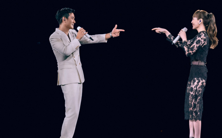 魏如萱蕾絲透視裝性感現身　求周興哲幫忙找老公