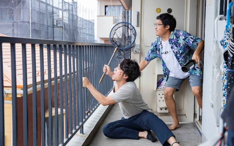 皆川暢二全裸上陣!《急急復雞雞》驚慌尋找失蹤下體:「全裸不難,嚇壞吼叫才是最大挑戰」