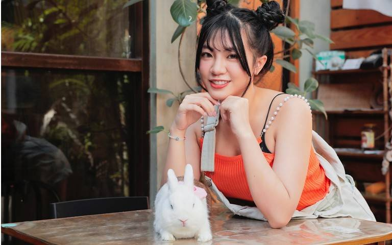 寵物情緣／小朋友狂咬昂貴衣服　熊霓調教後變「天使兔兔」