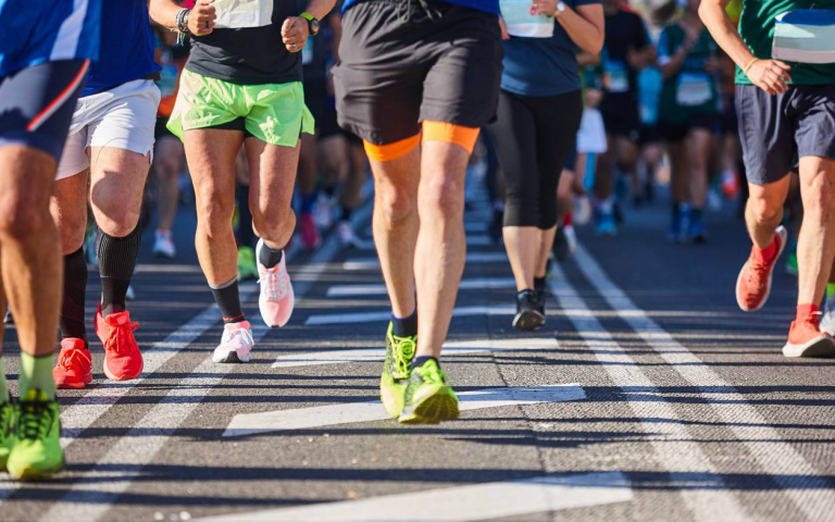 跑步也能變成旅行！日本5大特色馬拉松，富士山下、櫻花雨⋯邊跑邊收集風景！