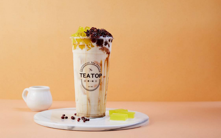 純手工粉粿!TEA TOP第一味「紅豆粉粿鮮奶」復刻古早味,萬丹紅豆、初鹿鮮奶打造台味甜品!