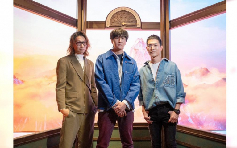 宇宙人高中嫩照曝光　團員驚呼「可以當傳家寶」