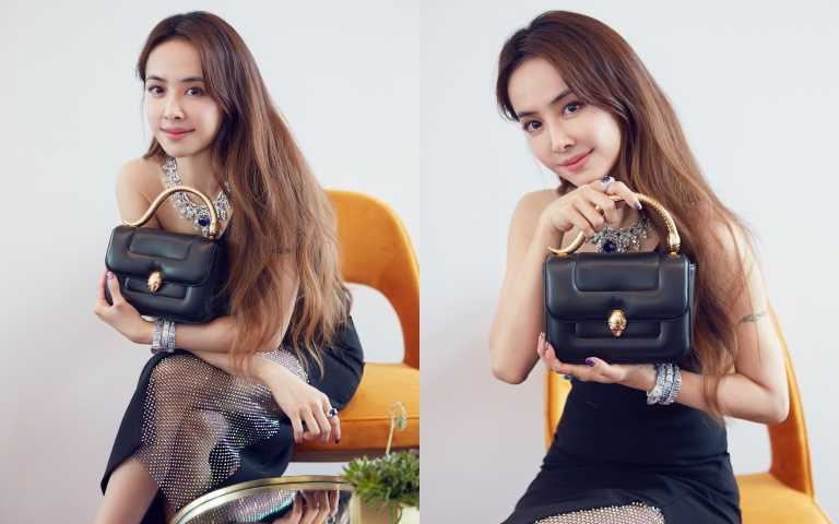 寶格麗聯手印花女王 Mary Katrantzou 推聯名包款，奢華蛇形提把手袋連 Jolin 也搶揹！