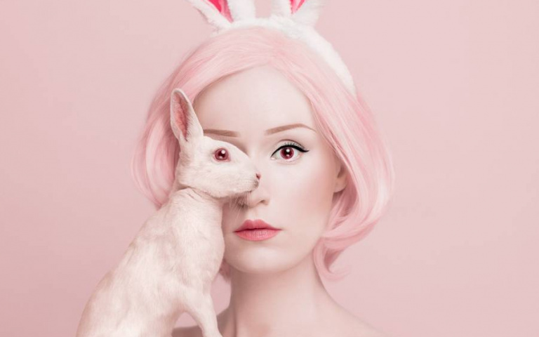 你也會想要擁有動物的眼睛嗎?匈牙利攝影師Flora Borsi運用「Animeyed」系列創作來達成!