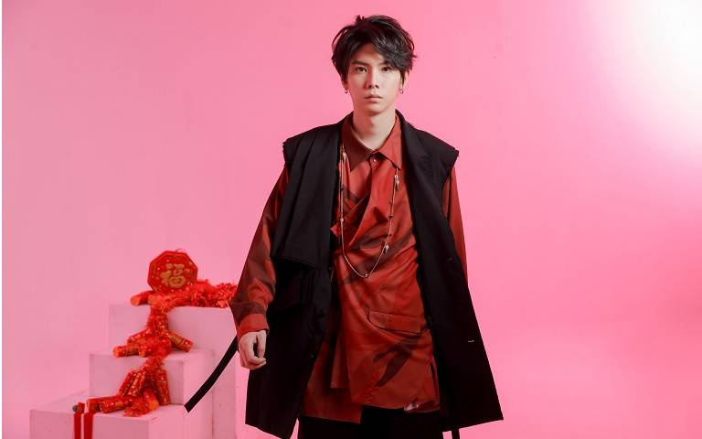 過好年/楊宇騰不發紅包有理由:我是日本人 難忘「小過年」直衝台南鹽水看蜂炮