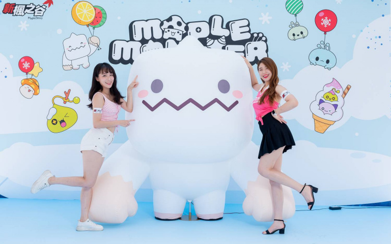 遊戲《新楓之谷》打造雪地市集，現場免費吃雪糕！ 5米巨型「雪吉拉」雪花燈音秀！