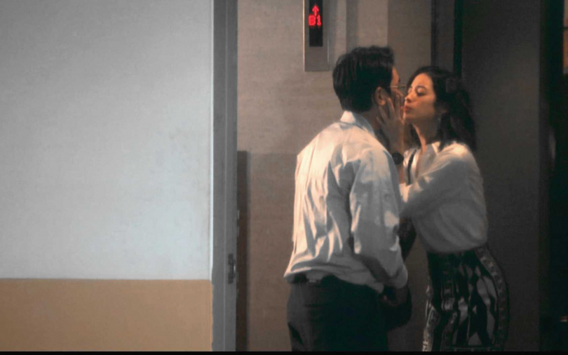 抓包密戀市長10年！　直擊莫允雯停車場主動獻吻