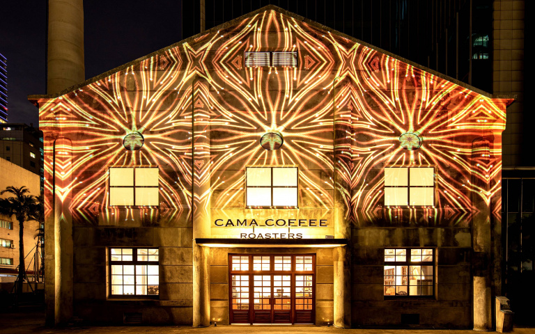 古蹟咖啡廳美翻！cama café二號旗艦店「豆留文青」登場，白天咖啡廳、晚上變身餐酒館！