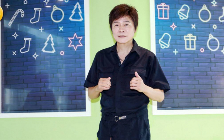 洪榮宏婚後越來越愛　揭與小11歲嫩妻相處：男生要先低頭