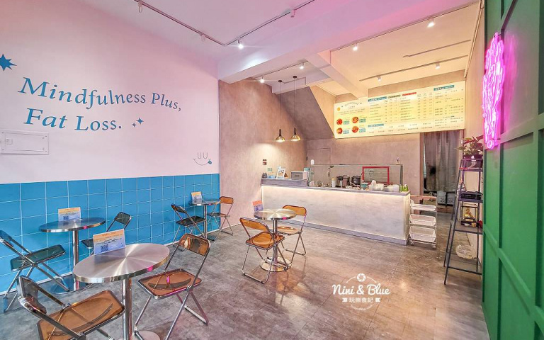 溫沙拉專賣店「豆雞眼」,11種手工醬料自由配!這兩天主餐限時優惠「加一元多一件」