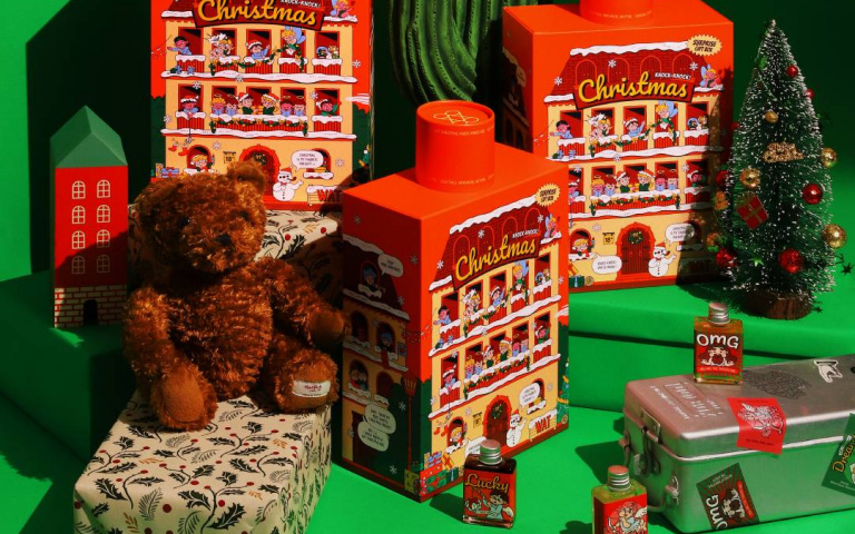 「聖誕限定！敲敲門驚喜禮盒」！戳戳樂2.0驚喜不間斷！WAT好禮戳不完