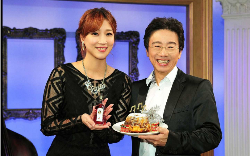 備戰新年音樂會　鄔凱雯喜收「咕咕洛夫」過耶誕　