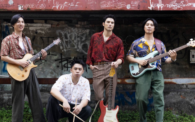 鳳小岳首次寫歌獻父親　與愛妻合作「邊聽邊掉淚」