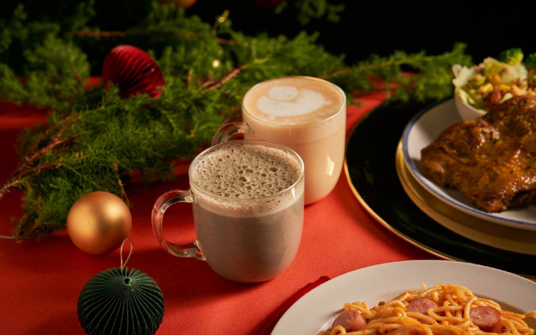 連續14天優惠！穿紅、黑衣服美式、黑芝麻豆奶、紅茶拿鐵買一送一！