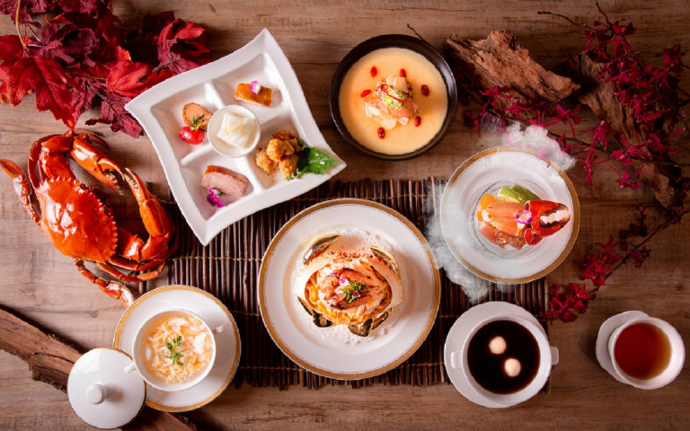 酒店餐廳秋蟹料理！去殼螃蟹套餐、鐵板燒沙公，各種美食一次滿足！