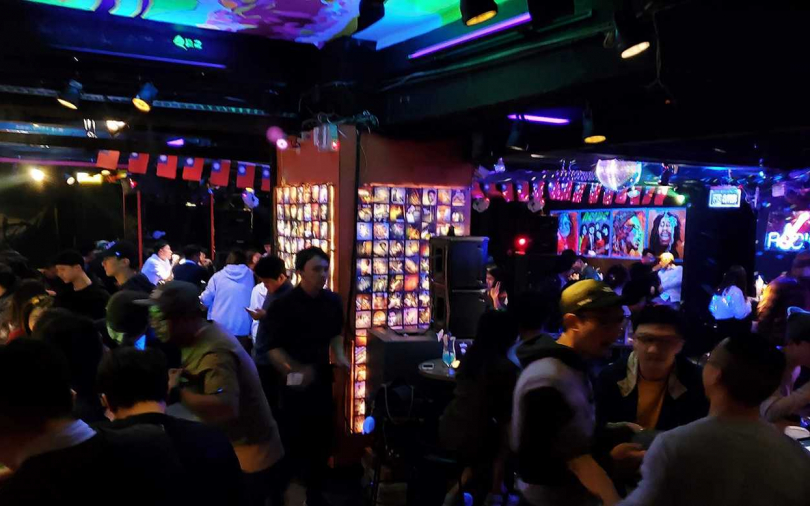 【那些年一起吃的店3】39年青春夜店熄燈 關不熄搖滾和浪漫