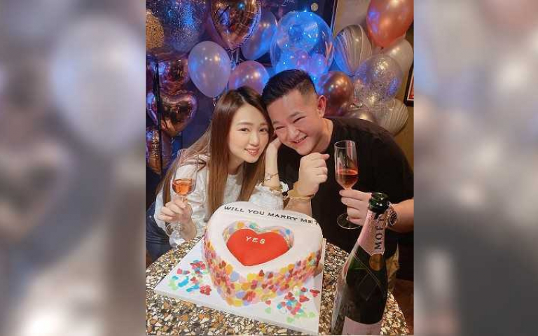 ㄚ頭喜曬求婚照 嬌嗔「這一點」讓她後悔一輩子