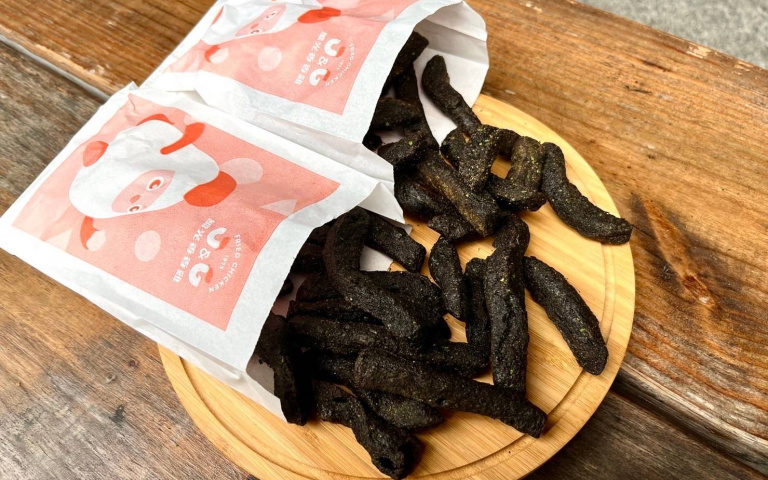 「繼光香香雞」買一送一！墨魚甜不辣外酥內軟，連續8天補班日開吃！