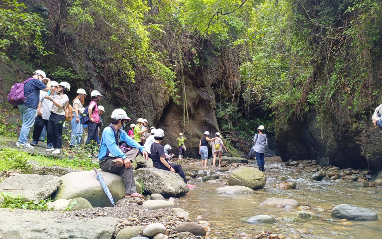 南部旅遊新桃源  看山玩水嚐野蜜