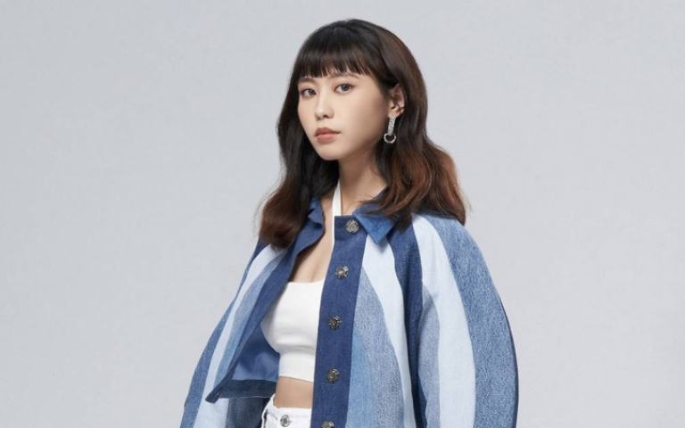 李芷婷熱愛大自然　揪朋友露營烤肉超紓壓