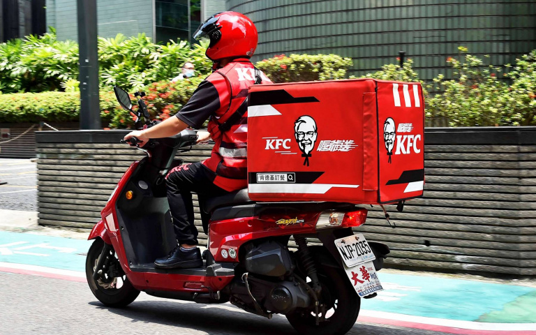 速食業首創！肯德基「外送共享中心」正式承諾「外送25分鐘美味到」！