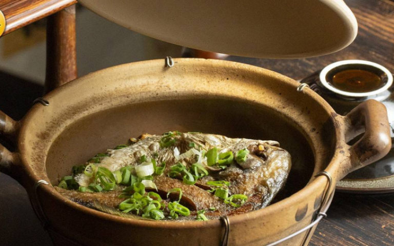 老宅進行式1/近百年老屋變身中式小酒館 到「人間半醒」嘗江浙菜、黃酒下肚