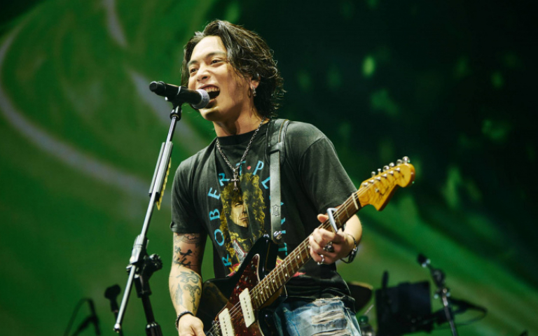 優里首登小巨蛋吸引2.3萬人朝聖！　感動放話「搬來台北」