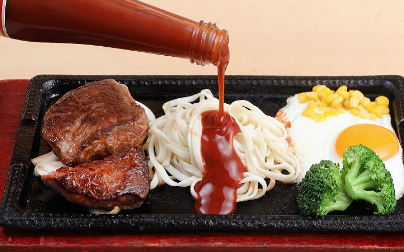 牛排館接地氣!台中獨家限定「東泉辣醬牛排」 還有買四送二只推這三天