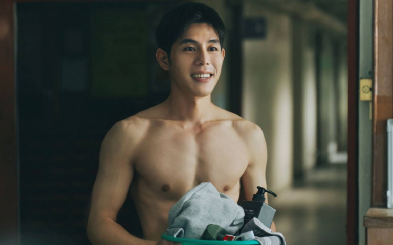 詹懷雲秀精壯六塊肌　潛水寄情書被疑「是否持久」