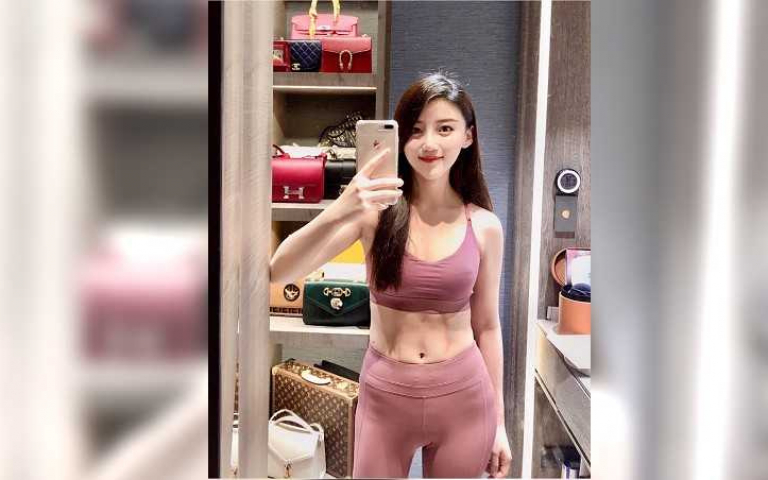 美女營養師曬辣照　意外曝光「百萬精品牆」