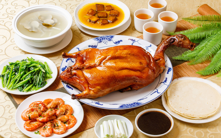 中秋佳節即將來臨，凝結舊日時光中的老店都在GOMAJI大集合！推出中秋優惠專區，網羅經典老店與排隊名店 不用排隊就能輕鬆下訂呦～