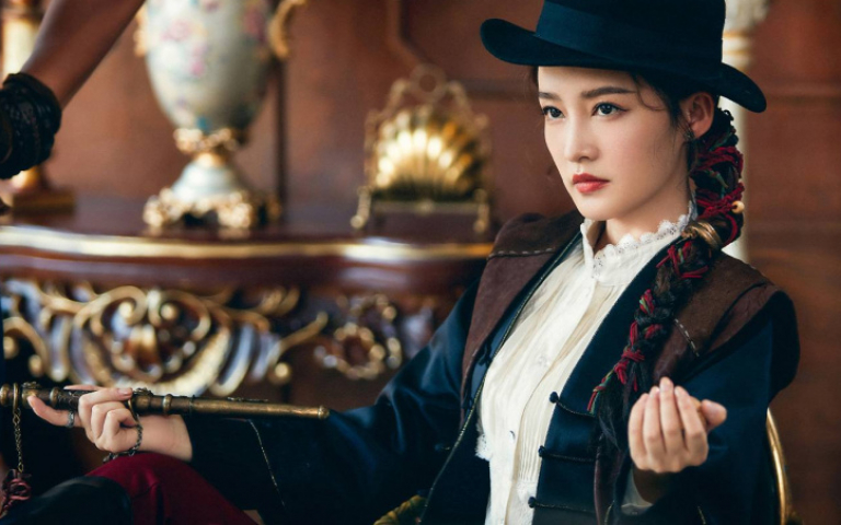 《如懿傳》「容妃」李沁手指調情　任嘉倫霸氣索吻